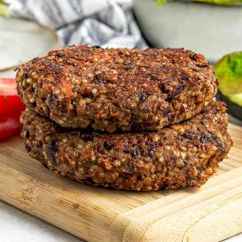 Black Bean Quinoa Burgers - Babaganosh Asparagus Leek Soup, Toddler Meals Picky, Quinoa Burger Recipe, Black Bean Quinoa Burger, Vegetarian Burger Recipe, Recipes With Kidney Beans, Quinoa Burger, Bean Quinoa, Greek Yogurt Sauce