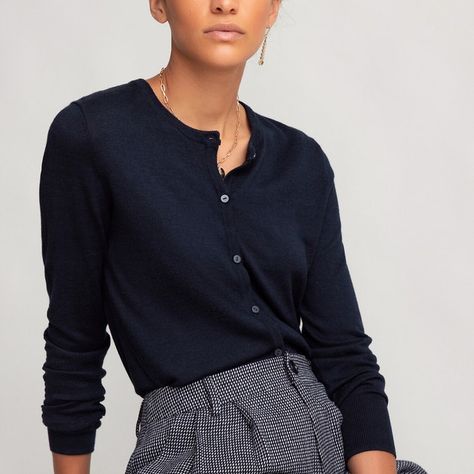 Navy Blue Cardigan Outfit, Ribbed Top Outfit, Navy Cardigan Outfit, Blue Cardigan Outfit, Bristol Fashion, Fine Knit Cardigan, Round Neck Cardigan, Outfit Cardigan, Navy Blue Cardigan