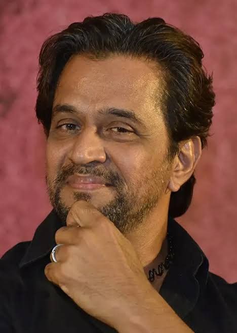 Arjun Sarja, Beautiful Lyrics, Frame Gallery, Photo Frame Gallery, Lead Role, Action Film, Drawing Tutorial, Photo Frame, Actors