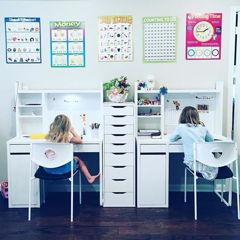 Kids Study Room Ideas, Study Room Decor Ideas, Kids Homework Room, Study Room Kids, Homeschool Room Design, Homeschool Room Organization, Kids Room Desk, Homework Room, Kids Study Table