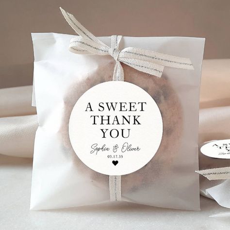 Classic A Sweet Thank You Heart Wedding Name Favor Classic Round Sticker Heart Wedding Favors, Wedding Favor Labels, Classic Love, Wedding Stickers Labels, Wedding Favor Stickers, Wedding Name, Wedding Favor Boxes, Elegant Font, Green A