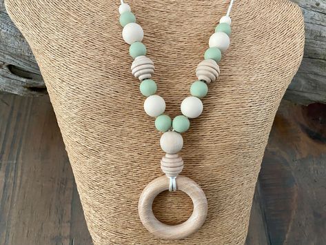 SAGE NURSING Necklace / Sage & Cream Silicone Beads Wood Ring Beehive Beads /Nursing Necklace/ New Mom Gift / Baby Shower Gift / Sensory by TheCharmingSister on Etsy Silk Cord Necklace, Silicone Necklace, Baby Toys Diy, Nursing Necklace, Organza Pouch, Necklace Cord, Necklace Tutorial, Silicone Rings, Wood Ring