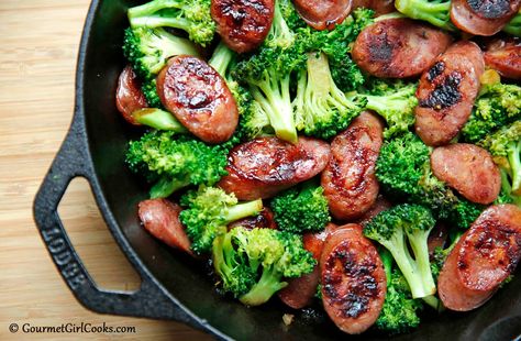 Gourmet Girl Cooks: Sausage & Broccoli - Quick, Easy Low Carb Keto Polish Sausage And Broccoli Recipes, Broccoli And Sausage Recipes, Sausage And Broccoli Recipes, Recipes With Smoked Sausage, Brocoli Recipe, Chicken Sausage And Broccoli, Recipes With Sausage, Sausage And Broccoli, Sausage Broccoli