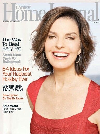 Sela Ward, Flippy Hair, Beauty Plan, Shaggy Short Hair, Shaggy Haircuts, Bob With Bangs, Winter Skin, Going Gray, Winter Beauty