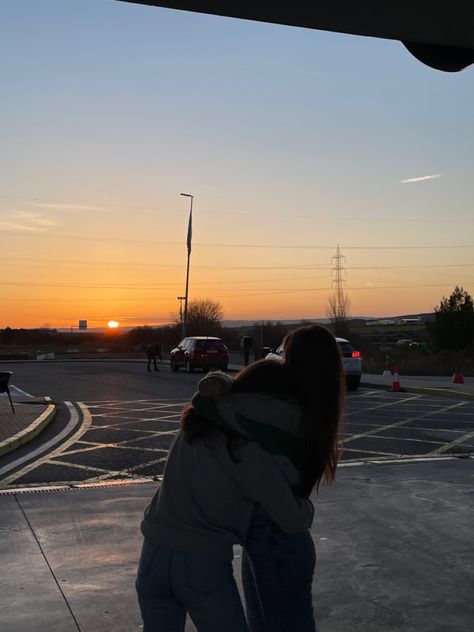 sunset, sunrise, bestfriendgoals aesthetic, best friends, sisters, sister aesthetic Sister Vibes Aesthetic, Sister Trip Aesthetic, Two Sisters Aesthetic Faceless, Sister Bond Aesthetic, Twins Aesthetic Sisters, Soul Sister Aesthetic, Twin Sister Aesthetic, Sisters Aesthetic Faceless, Best Friends Aesthetic Faceless