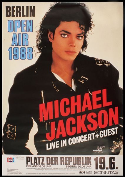 Michael Jackson Original Concert Poster Michael Jackson Concert, Poster Konser, Poster Musik, Michael Jackson Live, 80s Posters, Vintage Music Art, Michael Jackson Poster, Grunge Posters, Collage Mural