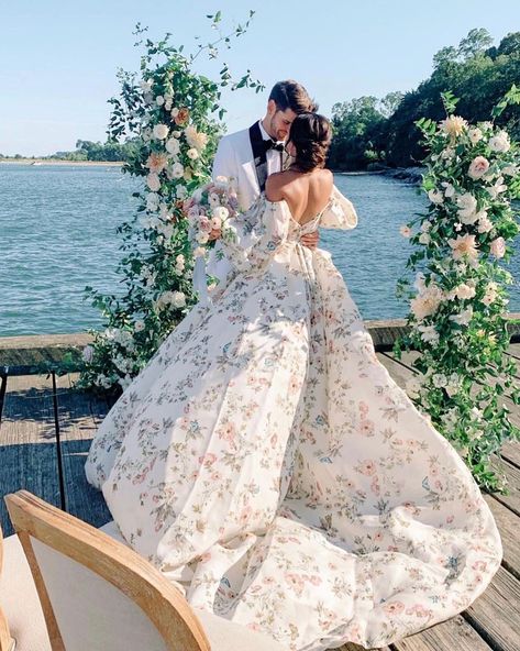 Floral Wedding Gown, Unconventional Wedding, Wedding Dresses With Flowers, Floral Wedding Dress, Floral Gown, Colored Wedding Dresses, Best Wedding Dresses, Monique Lhuillier, Wedding Dresses Unique