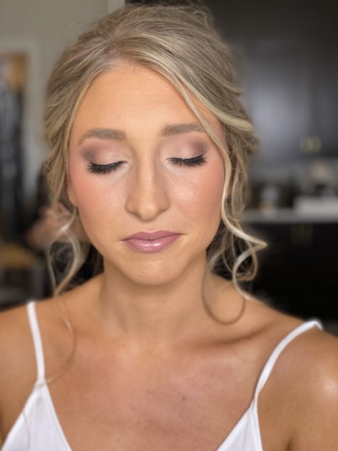 Hair And Makeup For Engagement Photos, Bridal Makeup Soft Wing, Basic Makeup For Bridesmaid, Bridesmaid Makeup Dusty Rose, Neutral Makeup Looks Bridesmaid, Airbrush Wedding Makeup Natural, Soft Pink Bridesmaid Makeup, Soft Natural Bride Makeup, Brides Maids Makeup Natural