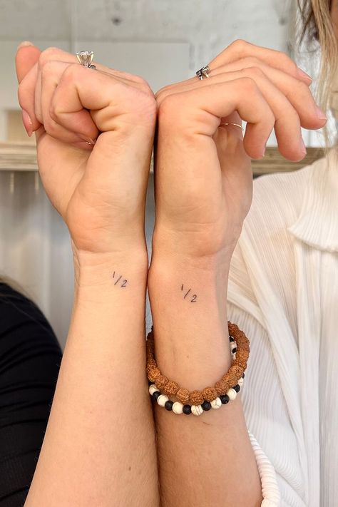 Mini Couple Tattoos, Couple Wrist Tattoos, Ephemeral Tattoo, Matching Bff Tattoos, Maching Tattoos, Matching Friend Tattoos, Cute Matching Tattoos, Small Matching Tattoos, Matching Best Friend Tattoos