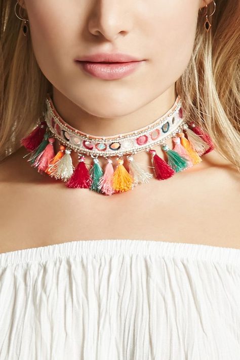 Chokers For Kids, Woven Choker, Diy Fabric Jewellery, Art College, Diy Jewelry Display, Handmade Chokers, Antique Jewellery Designs, Diy Jewlery, Jewelry Set Design