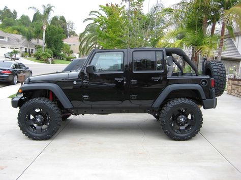 Wrangler with Rockstar rims. Black Jeep Wrangler Unlimited, Black Jeep Wrangler, Car Wheels Diy, 2012 Jeep Wrangler, Wheel Craft, Black Jeep, Wheel Decor, Car Wheels Rims, Custom Jeep