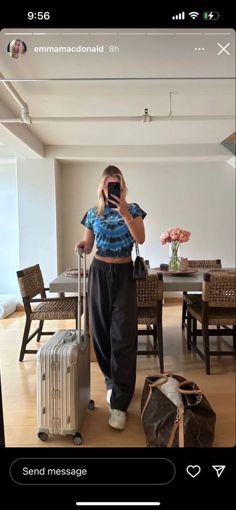 Outfit inspiration , airport outfit , Emma Macdonald Emma Macdonald Outfits, Emma Macdonald, Nyc Girl, Blonde Hair Looks, Influencers Fashion, Airport Outfit, Fashion Sense, Hair Looks, Style Guides