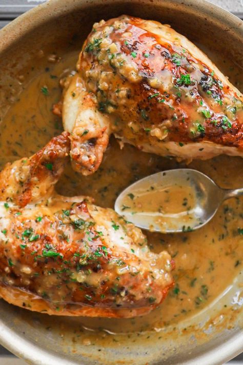 Airline Chicken, Airline Chicken Breast, Juicy Chicken Breast Recipes, Chicken Breast Recipes Dinners, Easy Skillet Chicken, Cooking Whole Chicken, Pan Sauce, Chicken Entrees, Sauce For Chicken