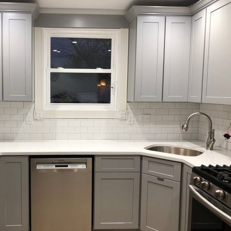 A dream kitchen came true in Bloomfield, NJ! 😍⠀⠀ A polished, smooth, slick look and modern flair characterize this homey but also stylish kitchen. #graycabinets #graycabinetry #fabuwood #kitchencountertop #quartzkitchen #quartzcountertop #kitchenbeautiful #kitchendecor #kitchendesign #homebeautiful #kitchenshot #interiorshot #interiors #kitchenselfie #kitchenchronicles #interiorstyling #homedecor #homedecorideas #kitchenlove #kitchengoals #kitcheninspo #kitcheninspiration #kitchenremodel Msi Quartz Countertops, Msi Quartz, Aqua Kitchen, Cleaning Cabinets, Stock Cabinets, Quartz Kitchen, Cabinets And Countertops, Kitchen And Bath Design, Transitional Kitchen