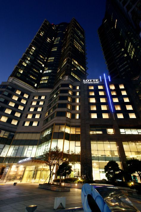 서울 롯데 호텔  - 한국 여행, 모바일가이드 Lotte Hotel Seoul, Seoul Airport, Airport Aesthetic, Hotel Trivago, Marriott Hotels, City Hotel, Travel South, Future Lifestyle, Seoul South Korea