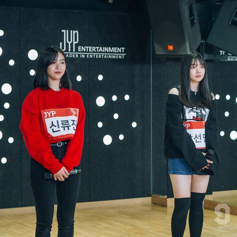 JYP reveals two female trainees and everyone is already obsessed — Koreaboo Kpop Trainee, Yang Hyun Suk, Jyp Trainee, Music Contest, Olivia Hussey, Career Motivation, Jyp Entertainment, Team 2, Kpop Entertainment