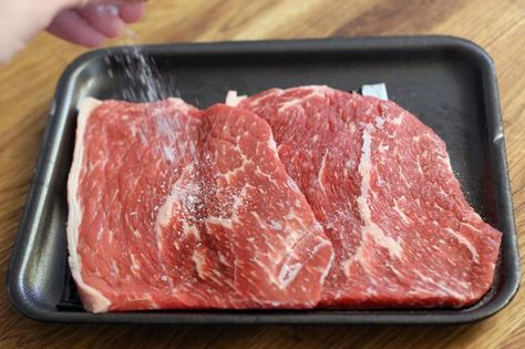 How to Cook a Steak in the Oven Without a Broiler Pan | LIVESTRONG.COM Chuck Tender Steak Recipes, Cross Rib Steak, Beef Chuck Steak Recipes, Thin Steak Recipes, Beef Chuck Recipes, Shoulder Steak Recipes, Chuck Steak Recipes, Beef Chuck Steaks, Rib Steak