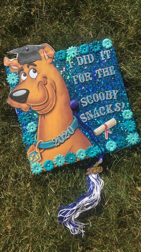 Graduation Cap Scooby Doo, Grad Cap Ideas Stitch, Finding Dory Graduation Cap, Graduation Cap Designs Scooby Doo, Eeyore Graduation Cap, Nightmare Before Christmas Graduation Cap, College Grad Cap Ideas Disney, 8th Grade Cap Ideas, Scooby Doo Grad Cap