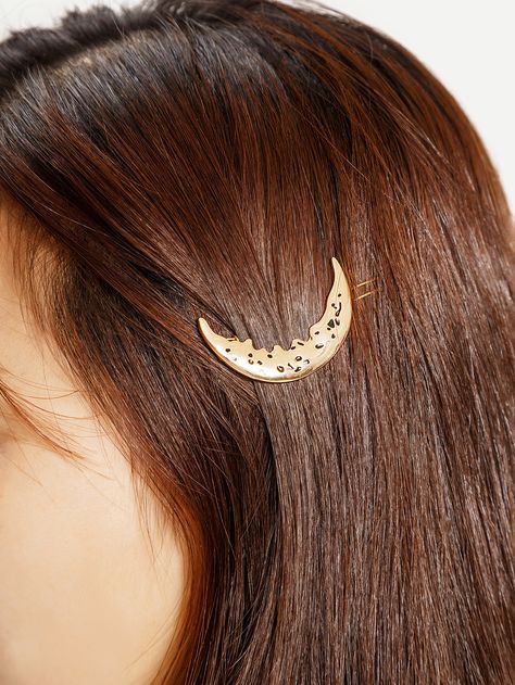 Shop Moon Shaped Hairpin online. SheIn offers Moon Shaped Hairpin & more to fit your fashionable needs. Moon Hair, Gold Hair Clips, Hair Things, Gold Hair Accessories, Wiccan Jewelry, Casual Hairstyles, Head Accessories, Metallic Hair, Gold Hair