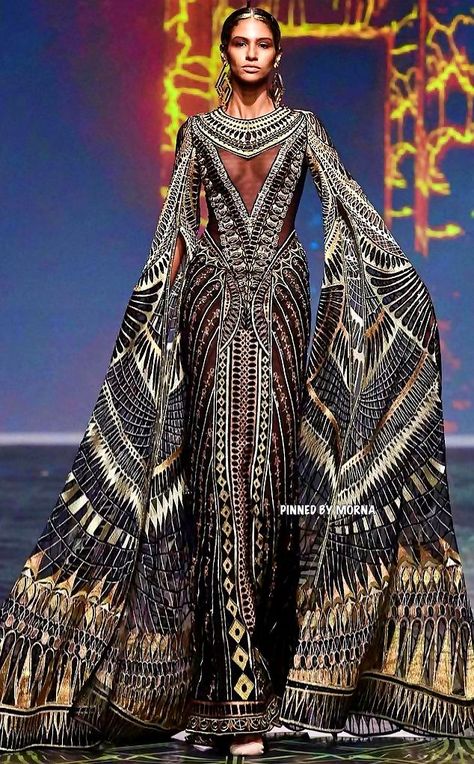 Michael Cinco Couture - Philippines 🇵🇭 Michael Cinco Gowns, Michael Cinco Couture, Avante Garde Fashion, Egyptian Fashion, Michael Cinco, Casual Couture, Glamour Dress, Evening Dress Fashion, Abaya Fashion