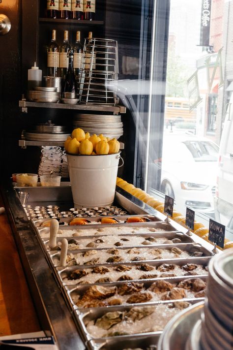 Raw Bar Restaurant, Oyster Bar Design, Raw Bar Display, Seafood Chowder Soup, Oyster Design, Seafood Display, Oyster Bar Restaurant, Seafood Bar, Boston Travel Guide