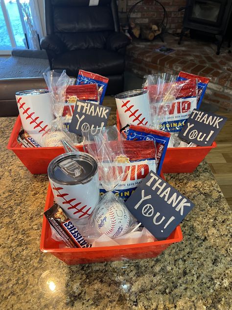 Tball Coach, Baseball Gift Basket, Baseball Team Party, Baseball Snacks, Team Mom Baseball, Softball Coach Gifts, Baseball Team Gift, Baseball Theme Birthday, Team Snacks