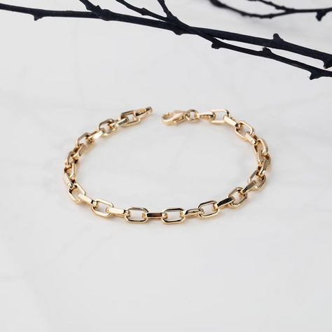 Paper Clip Bracelet, Chain Layering, Rose Gold Paper, Buying Gold, Makar Sankranti, Silver Jewelry Design, Solid Gold Chains, Layered Chains, Gold Paper