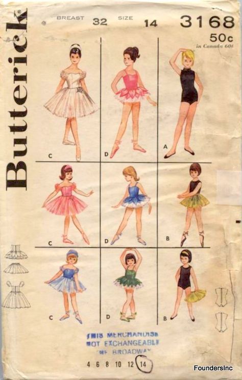 Nutcracker Ballet outfit inspiration Nutcracker Story, 1950s Girl, Dance Costumes Ballet, Dancing Outfits, Dance Recital Costumes, Nutcracker Costumes, Costume Tutu, 60s Patterns, Dance Aesthetic