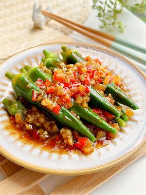 Chinese Okra Recipe, Stir Fry Okra, Nuts Recipes, Vegetables Dishes, Okra Recipe, Drinks Ideas, Vegetable Recipe, Hawaiian Dishes, Okra Recipes