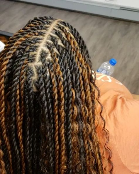 Prettybull85 on Instagram: "Her first time coming to me and she is pleased with these BoHo Twist 🥰🤗 Ladies DM me for pricing and appointments!! #ClevelandBraider #PrettyBullLimited #BoHoTwist #SenegeleseTwist #Twist #RopeTwist #ClevelandStylist #LetMeBeYourBraider" Boho Island Twist Hairstyle Color, Twist Braids With Color, Island Twist With Peekaboo, Twist Braids Color, Boho Twists Black Women Color, Twists Women, Spring Twists With Color, Color Twist Braids Black Women, Ropetwists Styles