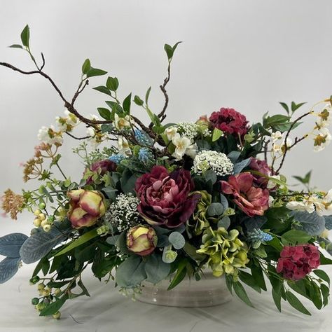 Artificial Floral Centerpieces, Silk Floral Centerpiece, Fall Floral Centerpieces, Rose Flower Arrangements, Spring Arrangements, Artificial Floral Arrangements, Fall Floral Arrangements, Creative Flower Arrangements, Silk Floral Arrangements