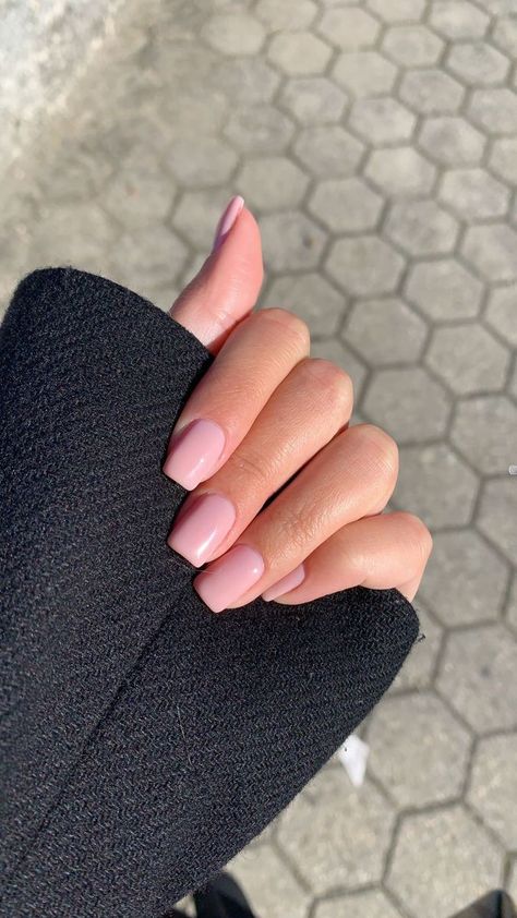 Light Pink Acrylic Nails Squoval, Light Rose Pink Nails, Pale Rose Nails, Short Square Nails Light Pink, Light Pink Squoval Nails, Nail Inspo Square Pink, Baby Rose Nails, Baby Pink Nails Square, Light Rose Nails