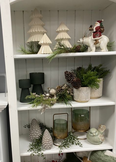 Decorating Shelves Christmas, Bathroom Shelf Christmas Decor, Christmas Decorated Bookshelves, Christmas Bookshelf Decor Living Room, Christmas Wall Shelf Decor Ideas, Small Shelf Christmas Decor, Christmas Ladder Shelf Decor, Decorating Built Ins For Christmas, Christmas Decorated Shelves