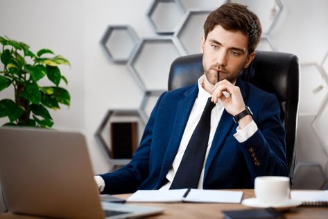 Young successful businessman sitting at ... | Free Photo #Freepik #freephoto #business #coffee #fashion #man Workplace Office, Office Background, Free Photo, Business Man, Laptop