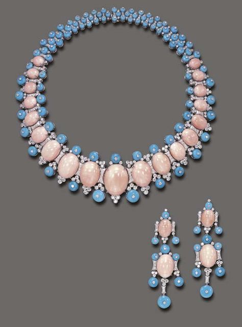 A SUITE OF CORAL, TURQUOISE AND DIAMOND JEWELRY Comprising a necklace, the tapering flexible band enhanced at the front by a series of graduated cabochon coral, spaced by circular-cut diamond geometric links, enhanced by cabochon turquoise trim, each surmounted by a diamond collet, to the backchain of similar design; and a pair of ear pendants en suite, mounted in 18k white gold, necklace 14¼ ins. The total weight of the diamonds is approximately 11.00 carats Classy Jewellery, Sparkling Jewelry, Fire Opals, Turquoise Statement Necklace, Color Pallete, Diamonds Jewelry, Image Bank, Coral Jewelry, Fabulous Jewelry