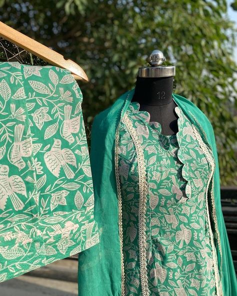 Printed suit set Cotton printed suit Printed lace design suit Printed Suit Designs Indian Style Latest, Printed Suit Neck Design, Cotton Printed Suits Design, Lace Design Suit, Suit Designs Indian Style Latest, Salwar Neck Patterns, Churidar Pattern, Suit Designs Indian Style, Lace Designs On Suits