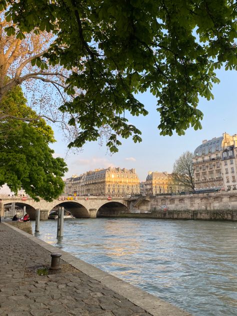 Spring Paris, Paris In Spring, Spring In Paris, Paris Dream, France Aesthetic, La Seine, Paris Aesthetic, The Seine, City Wallpaper