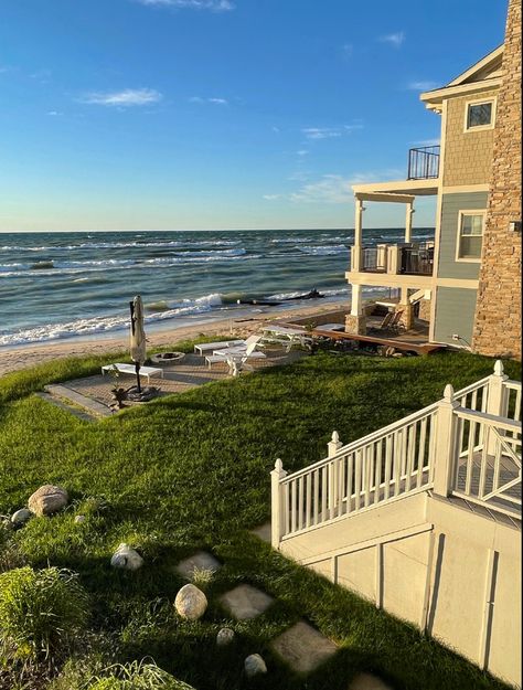 Tsitp Beach House, Dream Beach Houses The Ocean, Tsitp House, Tsitp Beach, South Carolina Beach House, Beach Side House, Victorian Beach House, Houses In Australia, Cozy Beach House