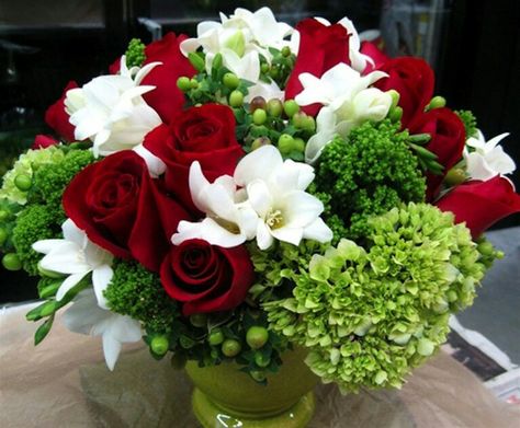 White, red & green White And Blue Flower Centerpieces, Blue Flower Centerpieces, Red Flower Arrangements, Blue Flower Arrangements, Online Flower Shop, Christmas Flower Arrangements, Holiday Arrangement, White And Blue Flowers, Red Rose Bouquet