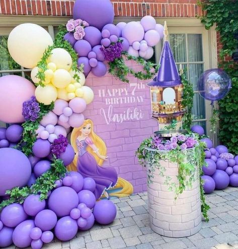 Balloon Decor @nes.events on Instagram Rapunzel Birthday Backdrop, Rapunzel Birthday Decor, Rapunzel Decorations Party, Rapunzel Theme Party, Rapunzel Backdrop, Rapunzel Birthday Party Decorations, Rapunzel Themed Birthday Party, Rapunzel Birthday Party Ideas, Tangled Party Decorations