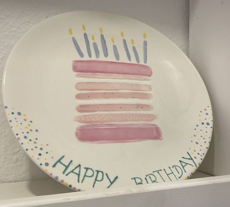 Happy Birthday Plate Diy, Pottery Painting Birthday Plate, Diy Painted Plate, Birthday Plate Ideas, Birthday Plates Diy, Happy Birthday Painting, Cake Plates Diy, Celebration Plate, Birthday Plates