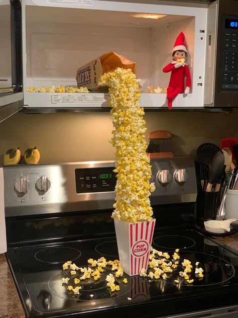 Elf Ideas Easy, Elf Of The Shelf, Christmas Elf Ideas, Elf Shelf, Elf Magic, Awesome Elf On The Shelf Ideas, Elf On Shelf Ideas, Elf Activities, Xmas Elf