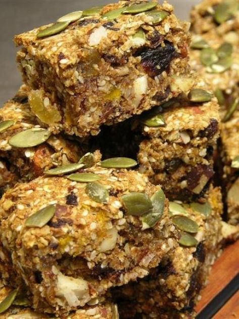 Healthy Nuts And Seeds Granola Bars, Granola Slice Recipe, Protein Slice Healthy, Healthy Traybake Recipes, Slice Recipes Healthy, Healthy Slices Recipes, Keto Slice Recipes, Healthy Slice Recipe, Oat Slice Healthy