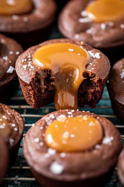 Salted Caramel Brownie Bites - That Oven Feelin Stuffed Brownie Cups, Filled Brownie Cups, Caramel Brownie Bites, Salted Caramel Brownie Bites, Pig Desserts, Mini Brownie Cups, Weekly Dessert, Mini Chocolate Desserts, Brownie Caramel