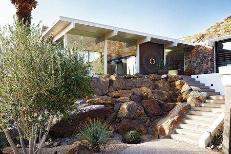 Spring Architecture, Palm Springs House, Palm Springs Home, Midcentury House, Brazilian Style, Midcentury Home, Mid Century Architecture, Design Exterior, Mid Century Modern House