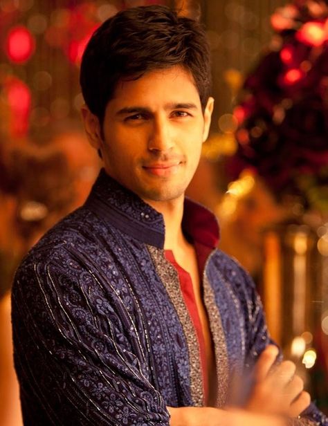 Sid Malhotra Aesthetic, Sidharth Malhotra Student Of The Year, Siddarth Malhotra Aesthetic, Soty Aesthetic, Siddarth Malothra, Sidharth Malhotra Wallpapers, Sidharth Malhotra Cute, Sidharth Malhotra Aesthetic, Siddhart Malhotra