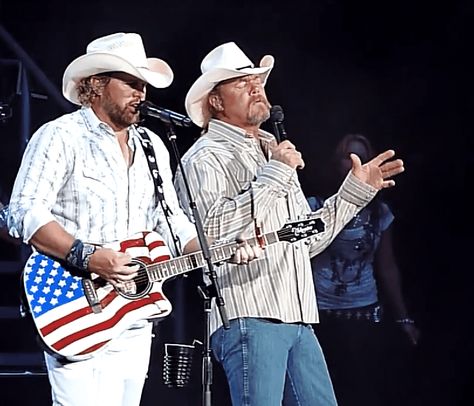 Courtesy of the Red White & Blue: Toby Keith & Trace Adkins Sleep In Peace, Country Music Lyrics Quotes, Trace Adkins, Country Videos, Toby Keith, Country Music Videos, Country Music Lyrics, Listening Room, Music Lyrics Quotes Songs