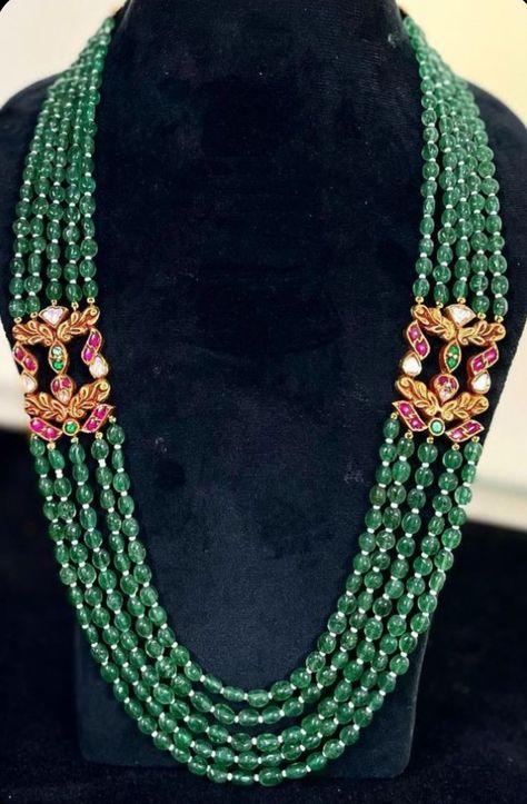 Green Beads Indian Jewellery, Emerald Chain, Beaded Wedding Jewelry, Gold Jewels Design, Beads Collection, Fancy Jewelry Necklace, Gold Earrings Wedding, Pearl Jewelry Design, Gold Jewelry Simple Necklace