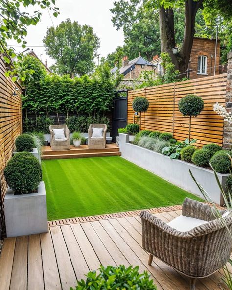 Garden Instead Of Lawn, Slim Garden Ideas, Small Concrete Backyard Ideas, Small Backyard With Deck, Small Yards Ideas, Garden Design Small Space, Small Deck Garden, Small Garden Decking, Decking Ideas Garden