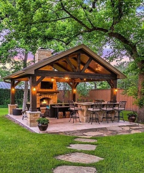 Outdoor Cabana Ideas Backyards, Half Acre Backyard Ideas, Outdoor House Ideas, Outdoor Shelter Ideas, Covered Outdoor Kitchen Design, Pavilion Kitchen, Free Standing Patio, Building Backyard, Backyard For Entertaining